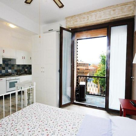 Cortesia 4 Bologna Luaran gambar
